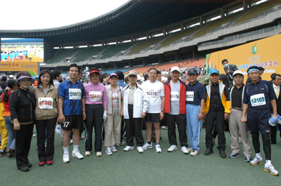 2007 국제 평화 마라톤 축제 참석