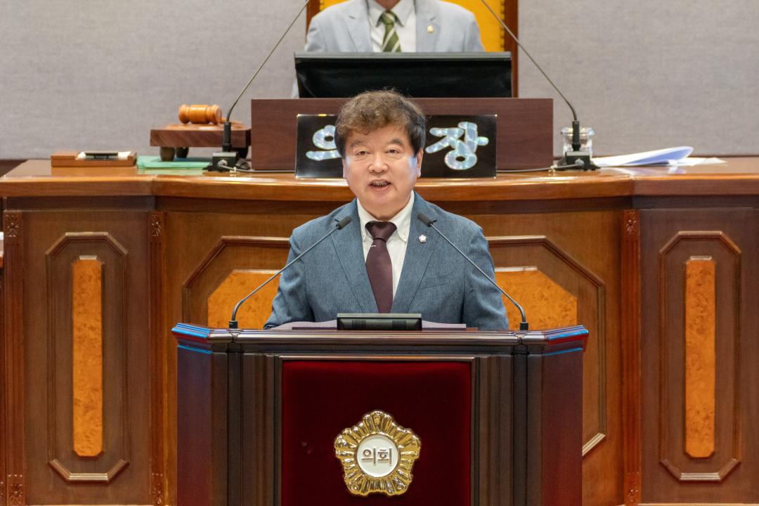 제329회 임시회 제1차 본회의 (11).jpg