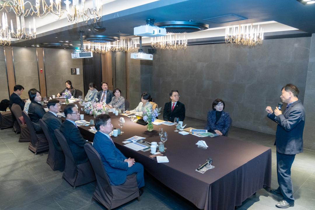 '강남구의회 국민의힘 교섭단체 워크숍' 게시글의 사진(12) '강남구의회 국민의힘 교섭단체 워크숍 (13).jpg' '강남구의회 국민의힘 교섭단체 워크숍' 게시글의 사진(12) '강남구의회 국민의힘 교섭단체 워크숍 (13).jpg'