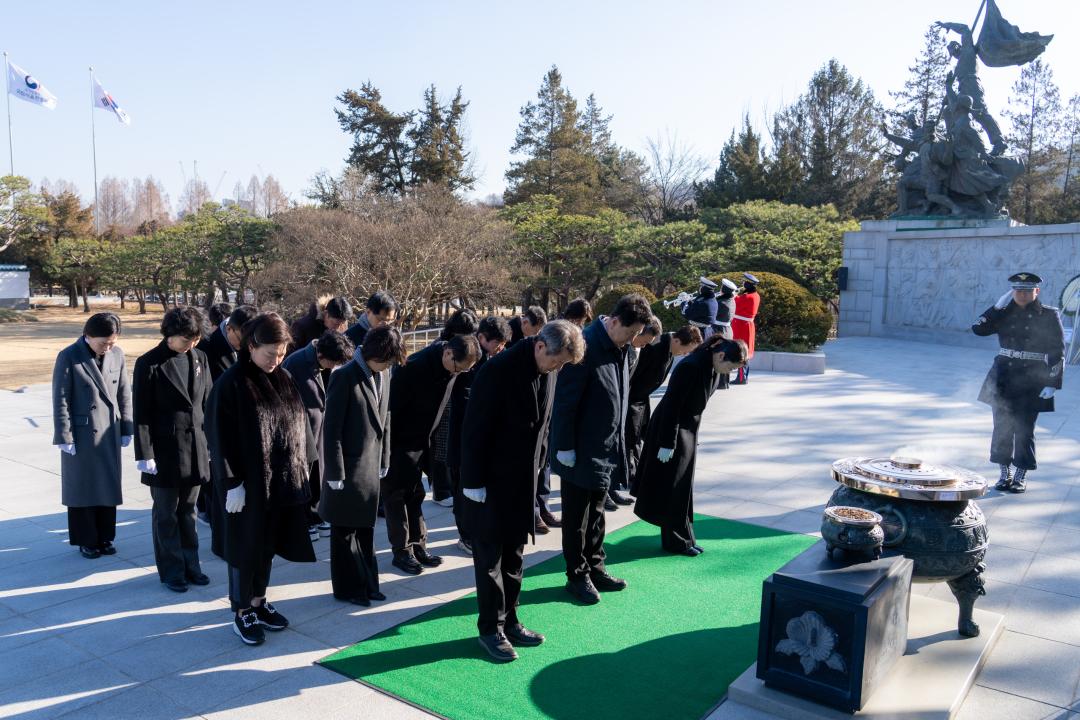 '2026 강남구의회 의원 국립현충원 참배' 게시글의 사진(5) '2026 강남구의회 의원 국립현충원 참배 (5).jpg'