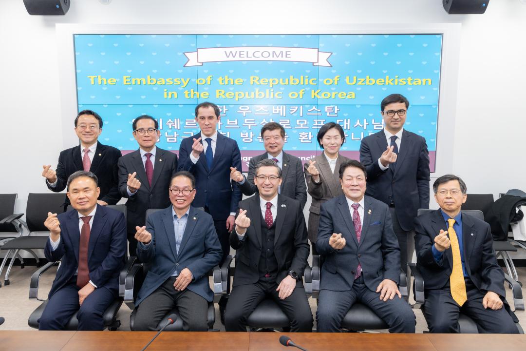 '우즈베키스탄 주한대사 내방' 게시글의 사진(23) '우즈베키스탄 주한대사 내방 (23).jpg' '우즈베키스탄 주한대사 내방' 게시글의 사진(23) '우즈베키스탄 주한대사 내방 (23).jpg'
