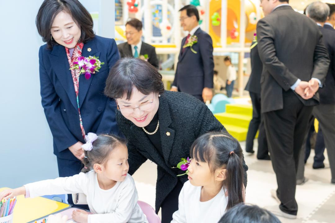 '서울형 키즈카페 대치1동점 개소식' 게시글의 사진(32) '서울형 키즈카페 대치1동점 개소식 (32).jpg'