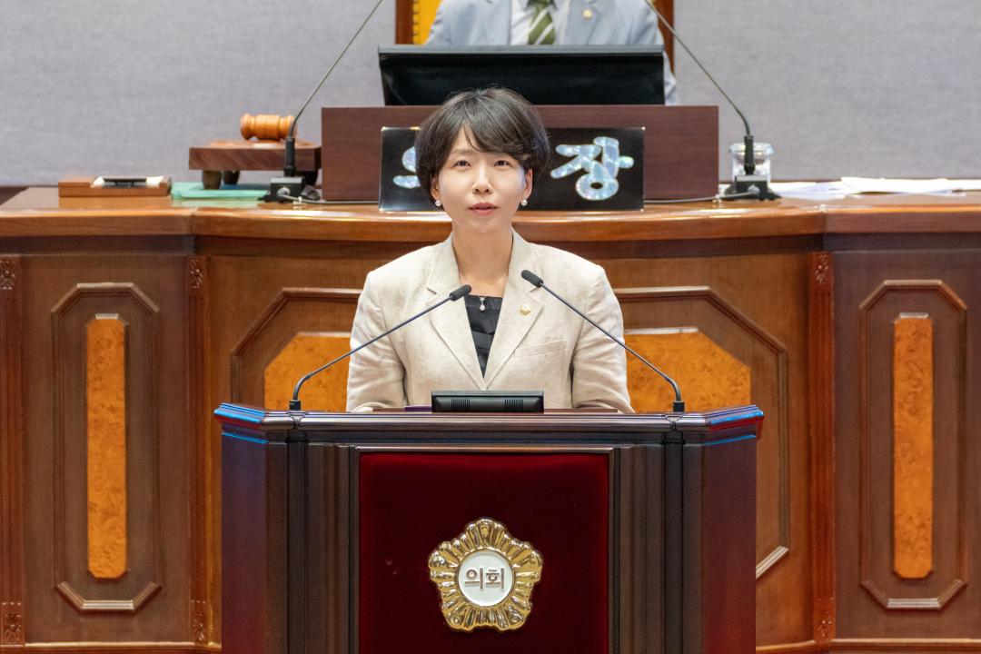 제329회 임시회 제1차 본회의 (9).jpg
