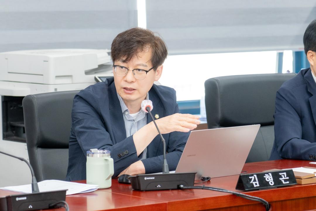 제328회 정례회 복지문화위원회 (15).jpg