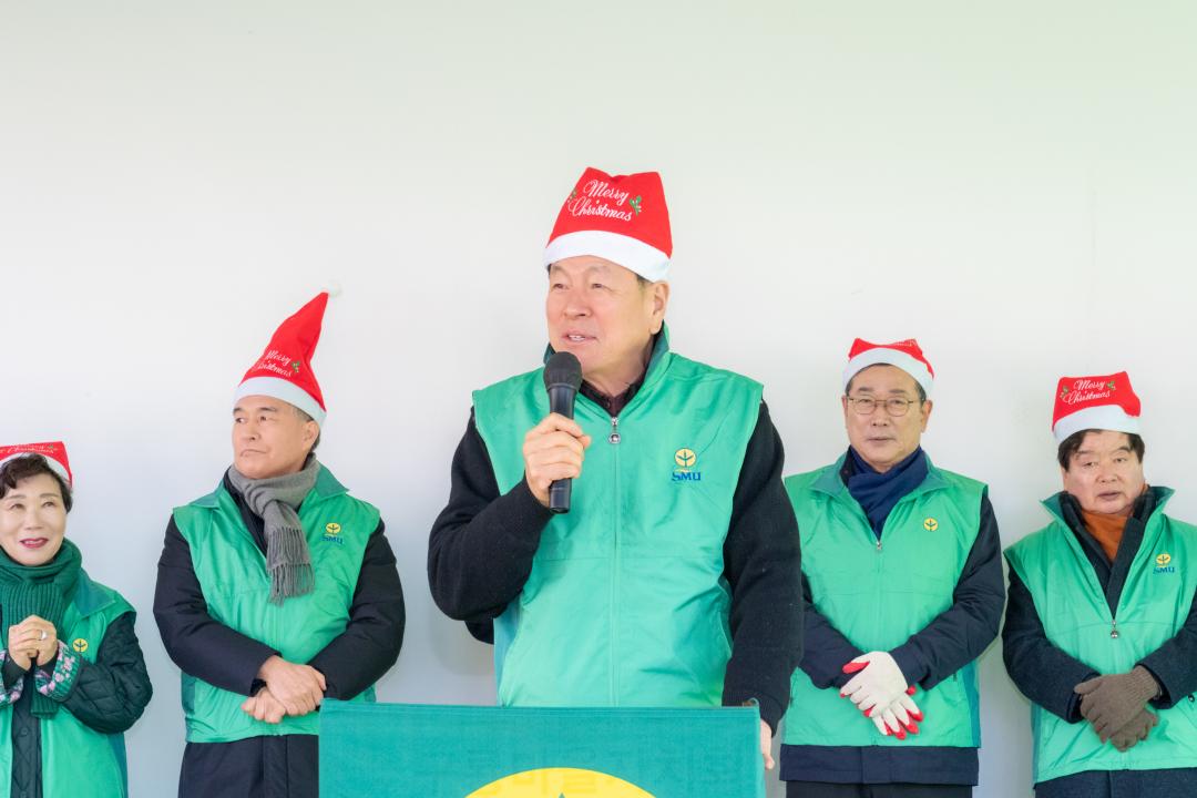 30일 &lsquo;강남구 새마을회 따뜻한 겨울나눔&rsquo;에서 이호귀 의장이
축사를 하고 있다.