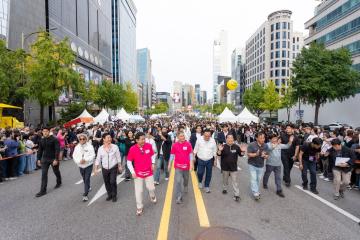 강남구의회, 강남 그랜드 퍼레이드 및 패밀리 콘서트 참석